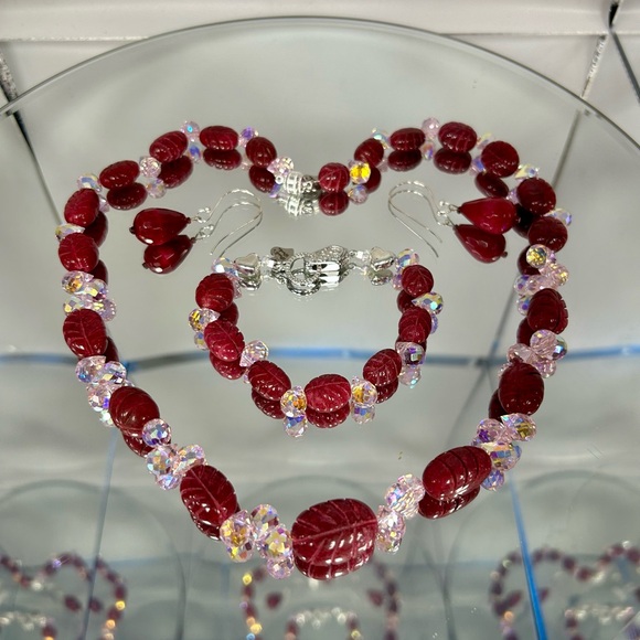 Ruby! Earth Mined Carved Genuine Red Ruby with Faceted Crystal Beads Jewelry Set - Picture 5 of 5